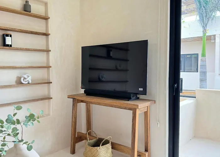 Cocay Pi2220 Gym, Balcony,swimming Pool,pets Apartment *